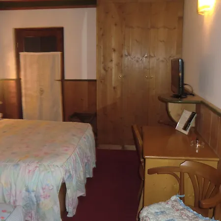 فندق Alemagna 3*